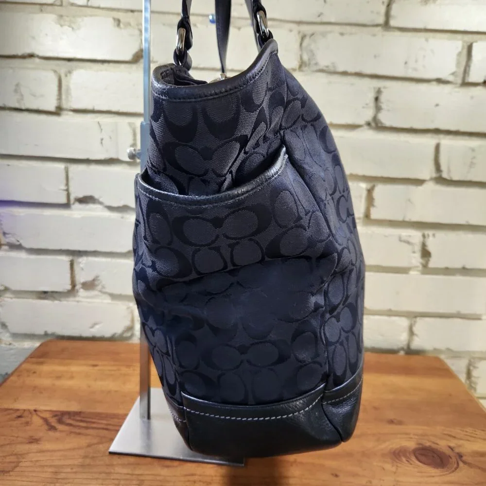 Like New Coach Signature Black Shoulder Bag Tote Purse